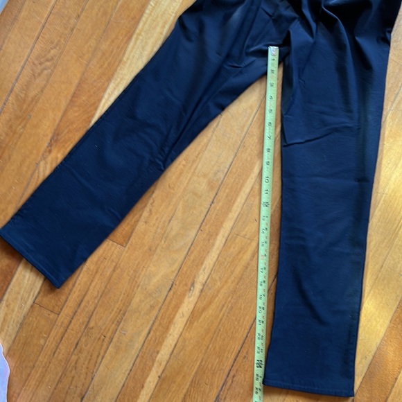 Athleta size 4 cropped black stretch-y pants - Picture 3 of 5